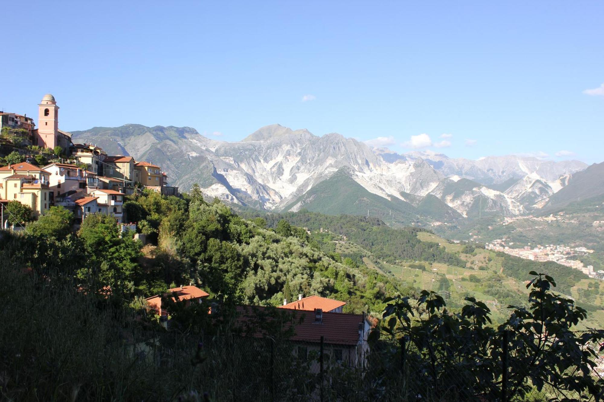 Hotel Ristorante Radar Carrara Bagian luar foto