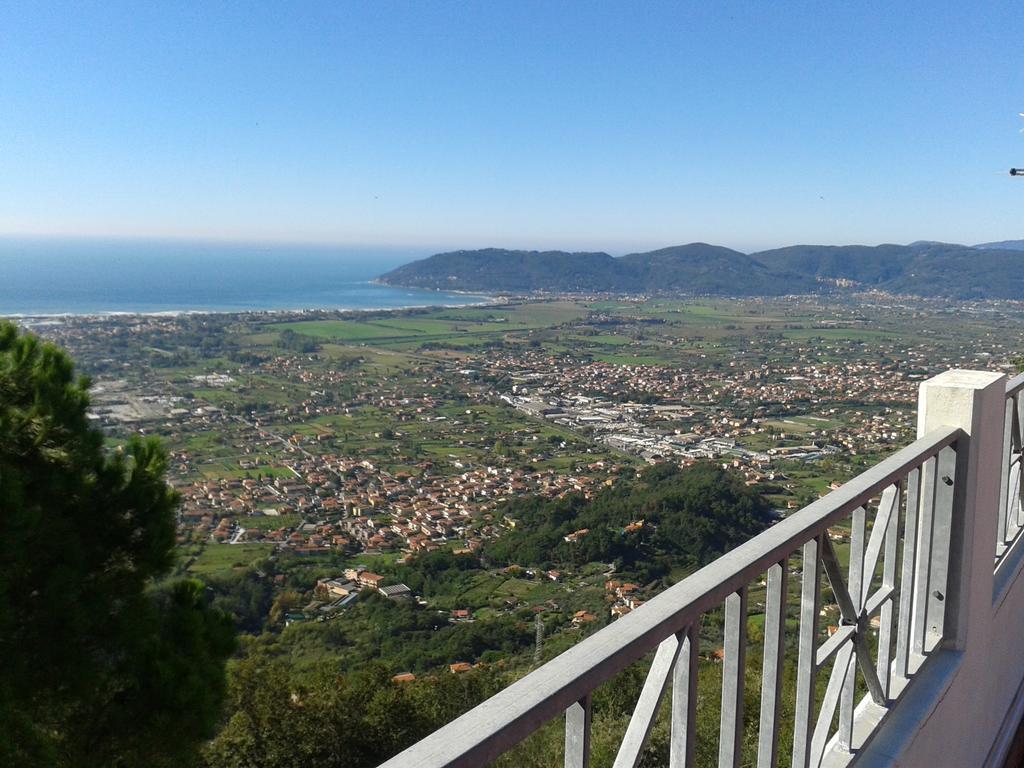 Hotel Ristorante Radar Carrara Bagian luar foto